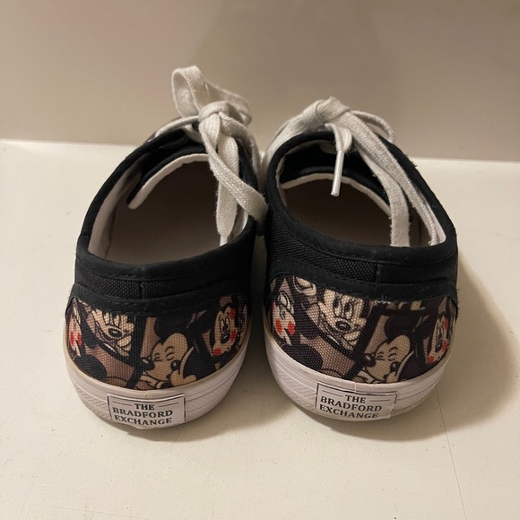 The Bradford Exchange Trevor Carlton 2014 Disney Mickey Mouse Sneakers - Picture 6 of 12